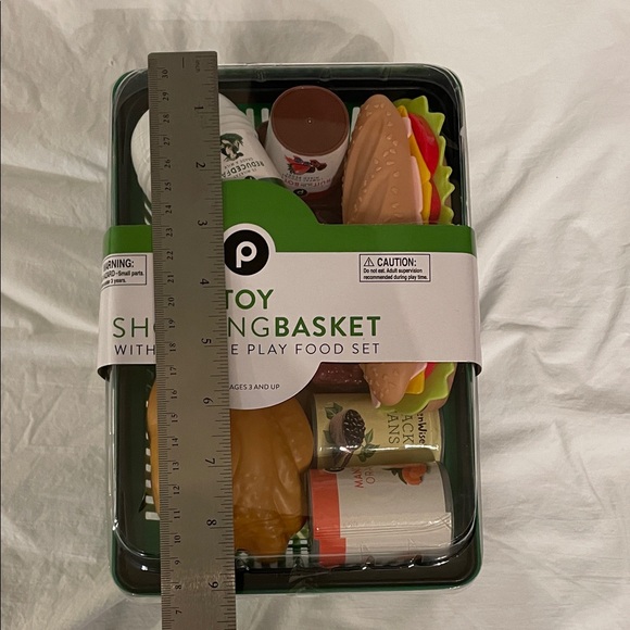 Publix Kids Play Food Set with Basket - Green and White - Picture 7 of 7